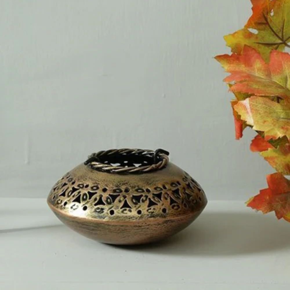 5 Iron Designer lights Candle Holder - Image 1